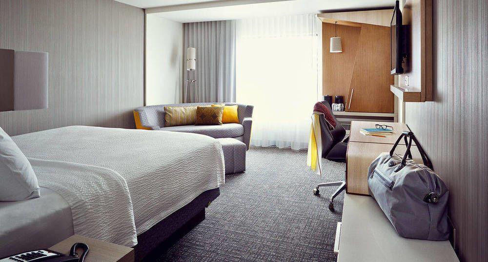 Courtyard By Marriott Wayne Fairfield Hotell Eksteriør bilde