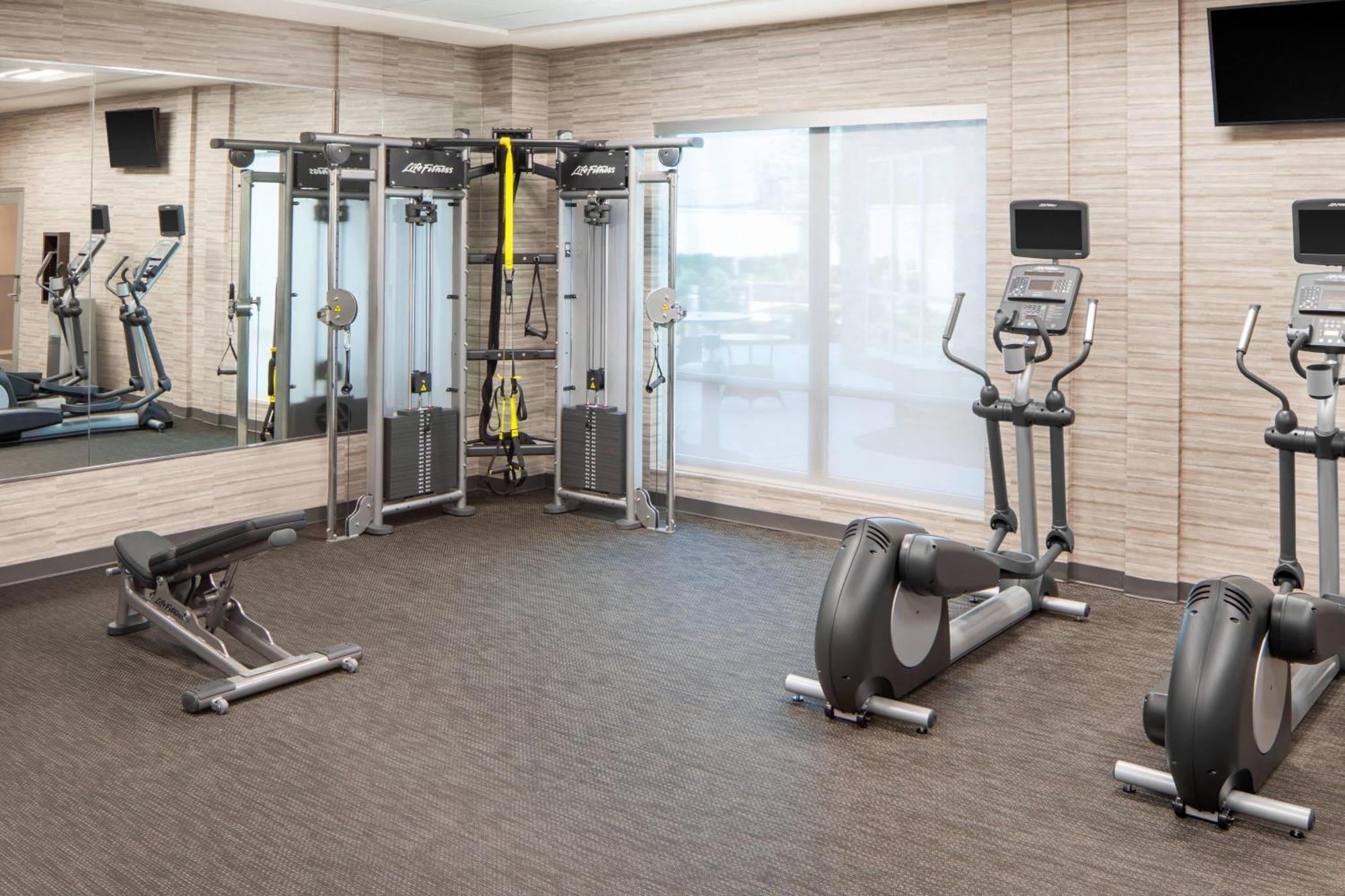 Courtyard By Marriott Wayne Fairfield Hotell Eksteriør bilde