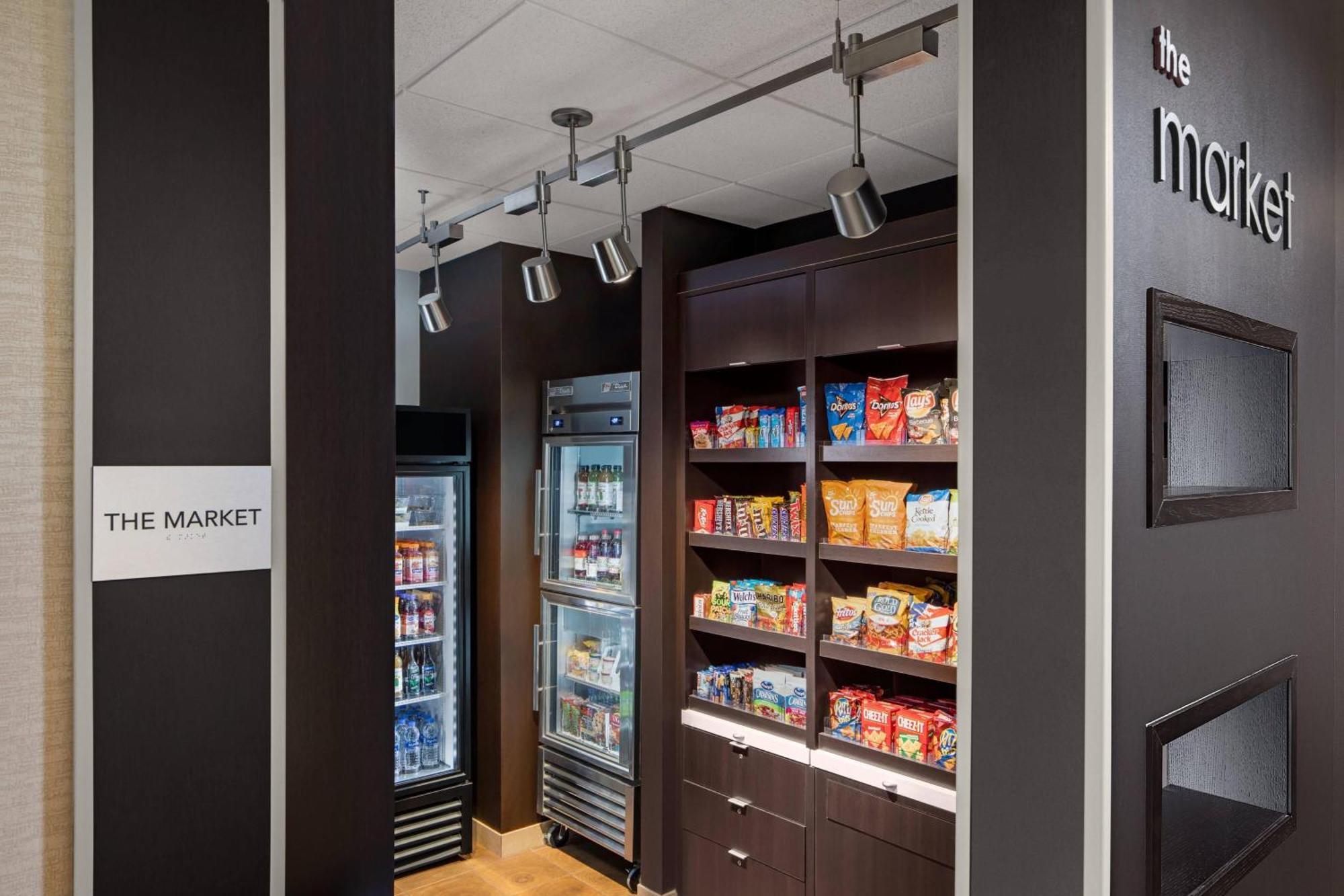 Courtyard By Marriott Wayne Fairfield Hotell Eksteriør bilde