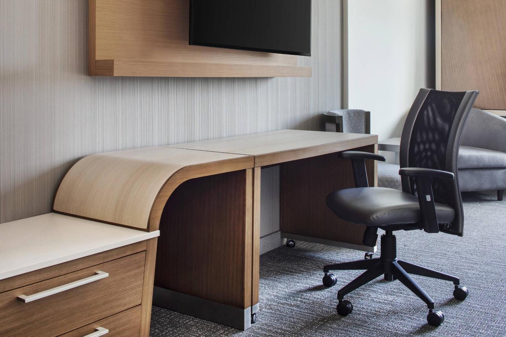Courtyard By Marriott Wayne Fairfield Hotell Eksteriør bilde